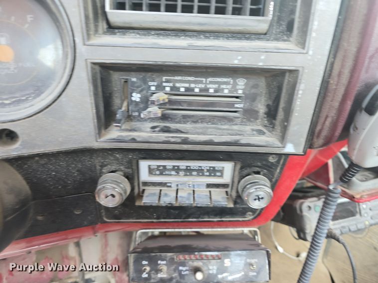 image for item DQ4563 1984 Chevrolet Scottsdale 10 pickup truck