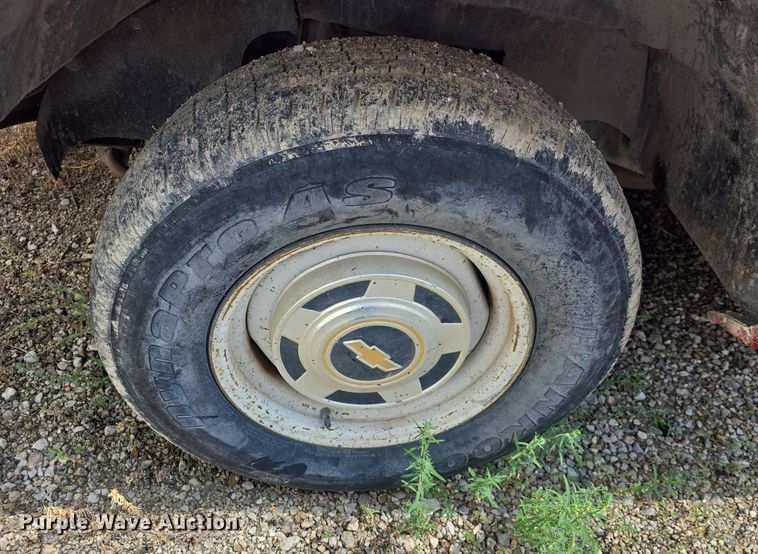 image for item DQ4563 1984 Chevrolet Scottsdale 10 pickup truck