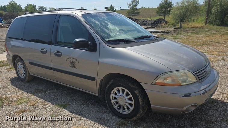 image for item DQ4567 2002 Ford Windstar LX SUV