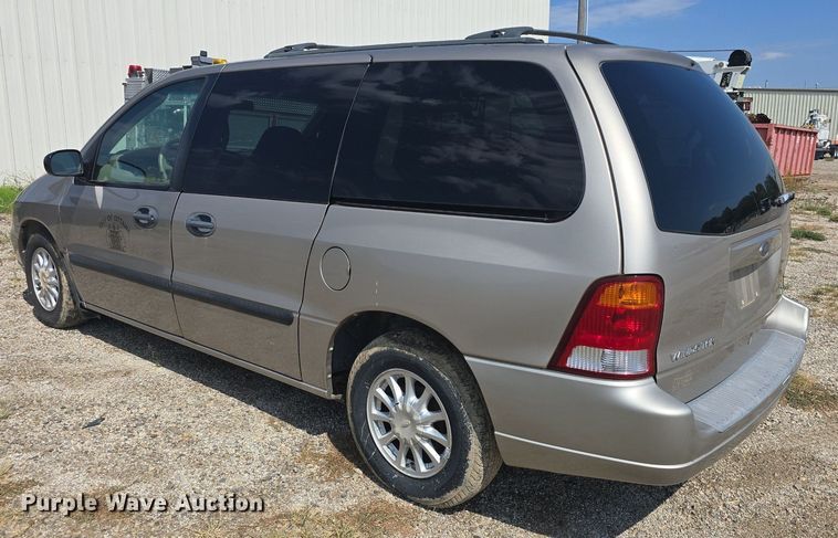 image for item DQ4567 2002 Ford Windstar LX SUV