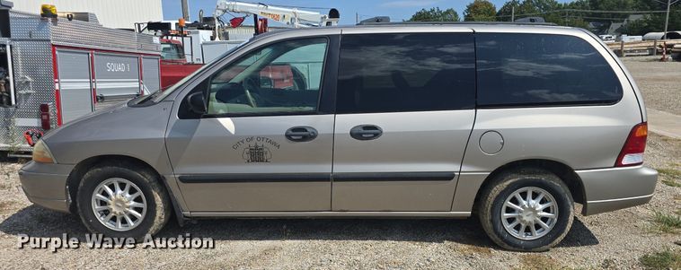 image for item DQ4567 2002 Ford Windstar LX SUV