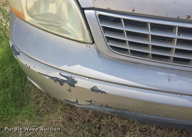 image for item DQ4567 2002 Ford Windstar LX SUV