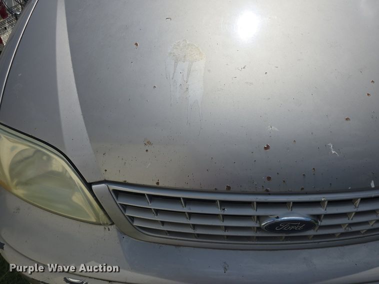 image for item DQ4567 2002 Ford Windstar LX SUV