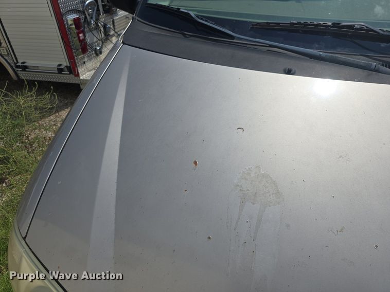 image for item DQ4567 2002 Ford Windstar LX SUV