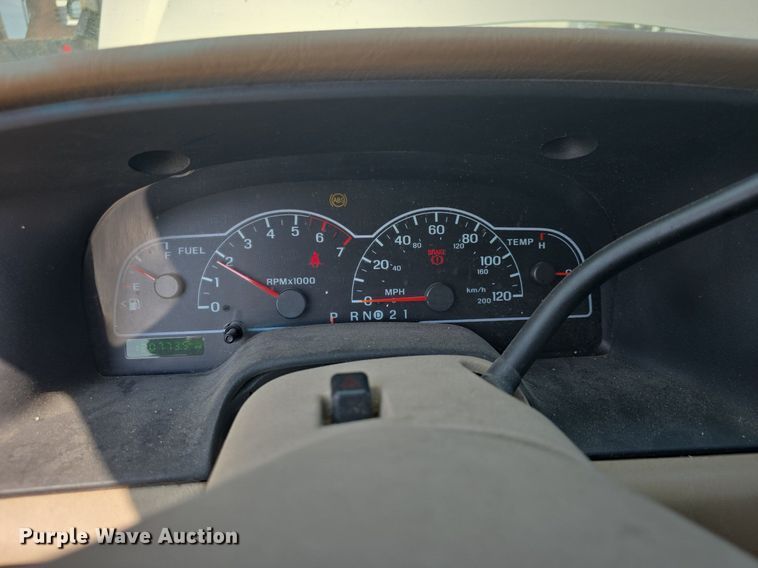 image for item DQ4567 2002 Ford Windstar LX SUV