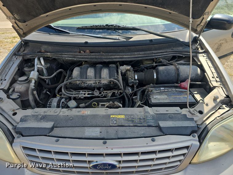 image for item DQ4567 2002 Ford Windstar LX SUV