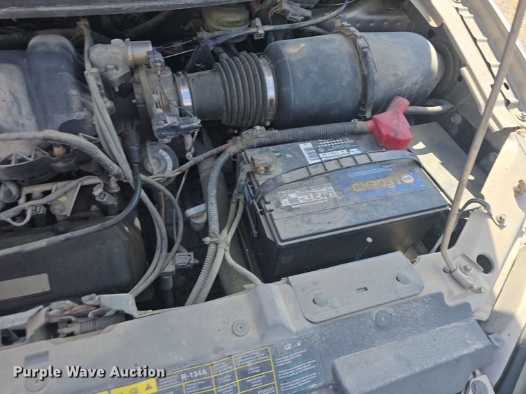 image for item DQ4567 2002 Ford Windstar LX SUV