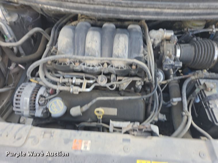 image for item DQ4567 2002 Ford Windstar LX SUV