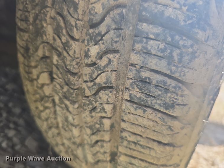 image for item DQ4567 2002 Ford Windstar LX SUV