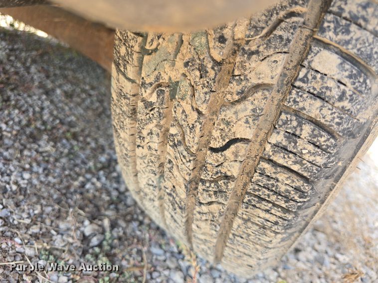 image for item DQ4567 2002 Ford Windstar LX SUV