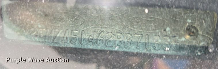 image for item DQ4567 2002 Ford Windstar LX SUV