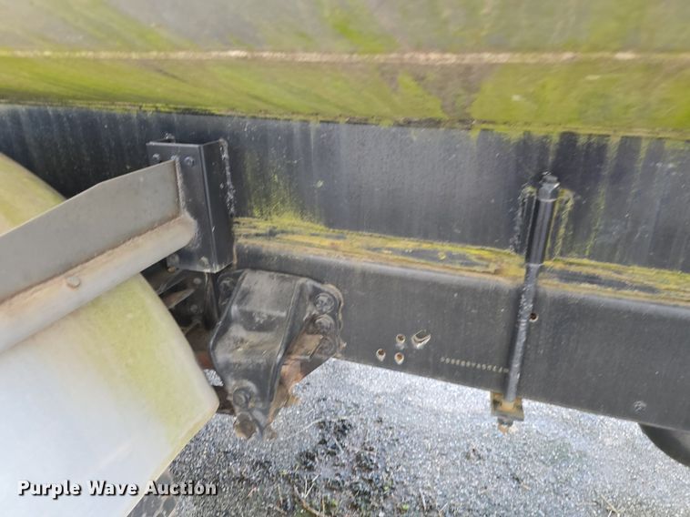 image for item DQ4572 1986 Ford F700 fuel truck