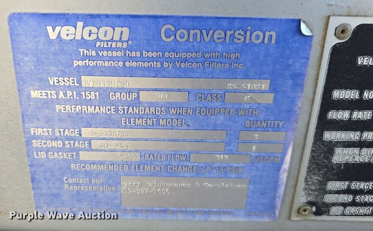 image for item DQ4572 1986 Ford F700 fuel truck