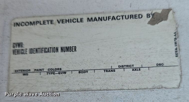 image for item DQ4572 1986 Ford F700 fuel truck