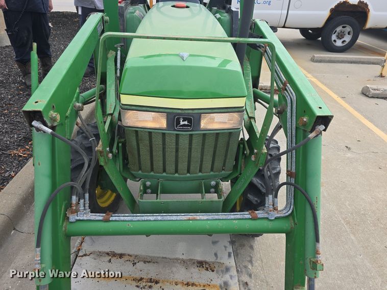 image for item DQ4574 2001 John Deere  790 MFWD tractor