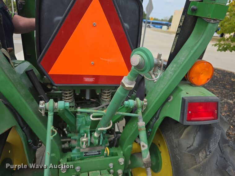 image for item DQ4574 2001 John Deere  790 MFWD tractor