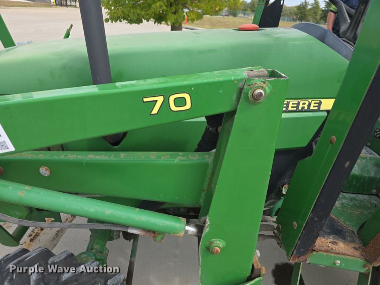 image for item DQ4574 2001 John Deere  790 MFWD tractor