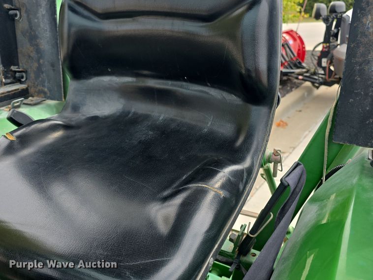 image for item DQ4574 2001 John Deere  790 MFWD tractor