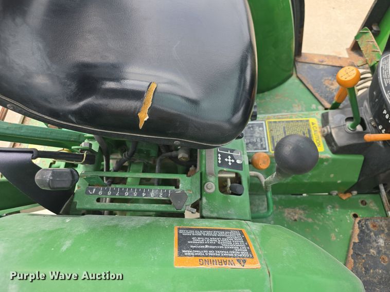 image for item DQ4574 2001 John Deere  790 MFWD tractor