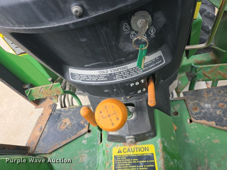 image for item DQ4574 2001 John Deere  790 MFWD tractor