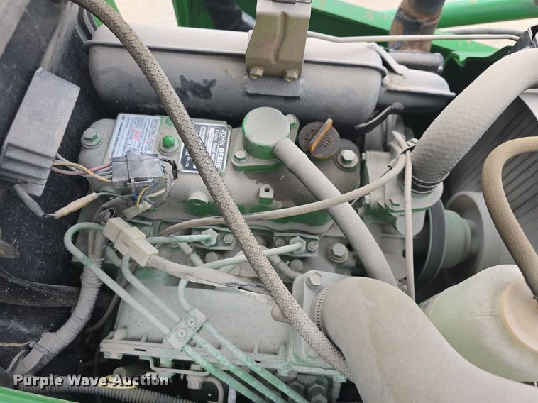 image for item DQ4574 2001 John Deere  790 MFWD tractor