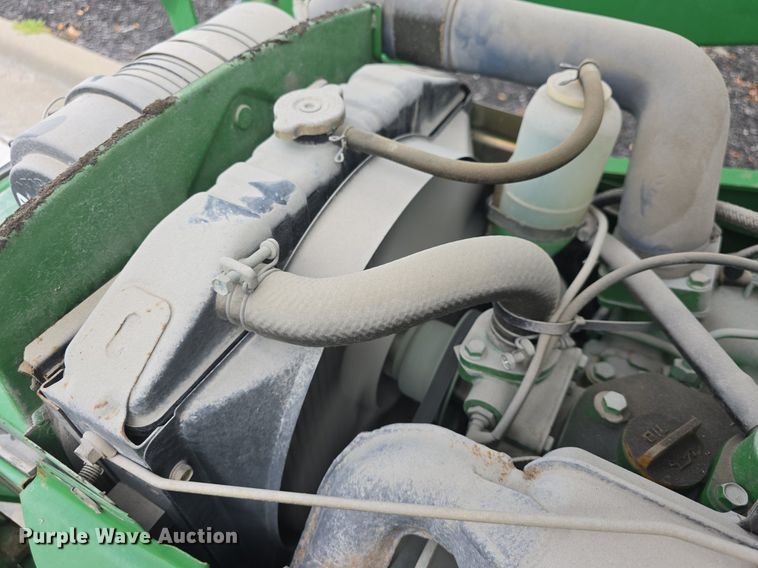 image for item DQ4574 2001 John Deere  790 MFWD tractor