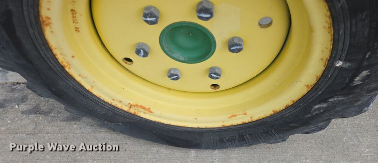 image for item DQ4574 2001 John Deere  790 MFWD tractor