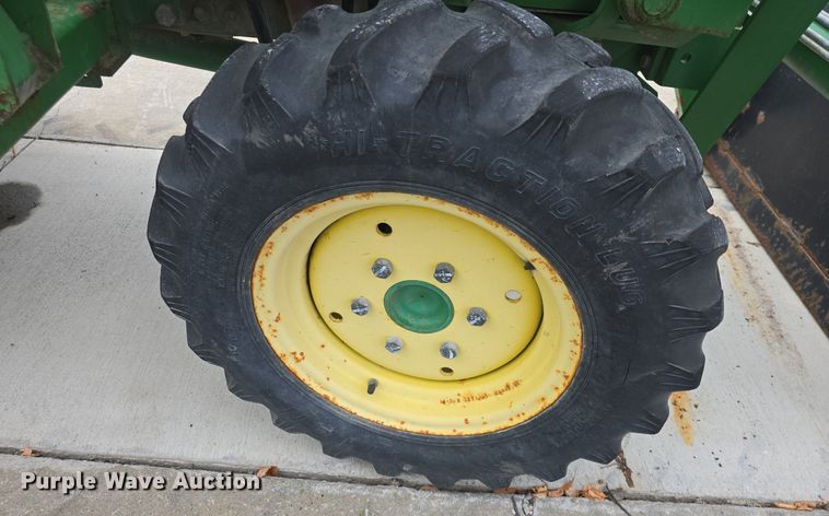 image for item DQ4574 2001 John Deere  790 MFWD tractor