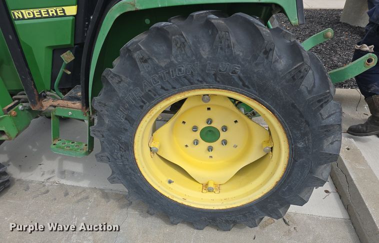image for item DQ4574 2001 John Deere  790 MFWD tractor