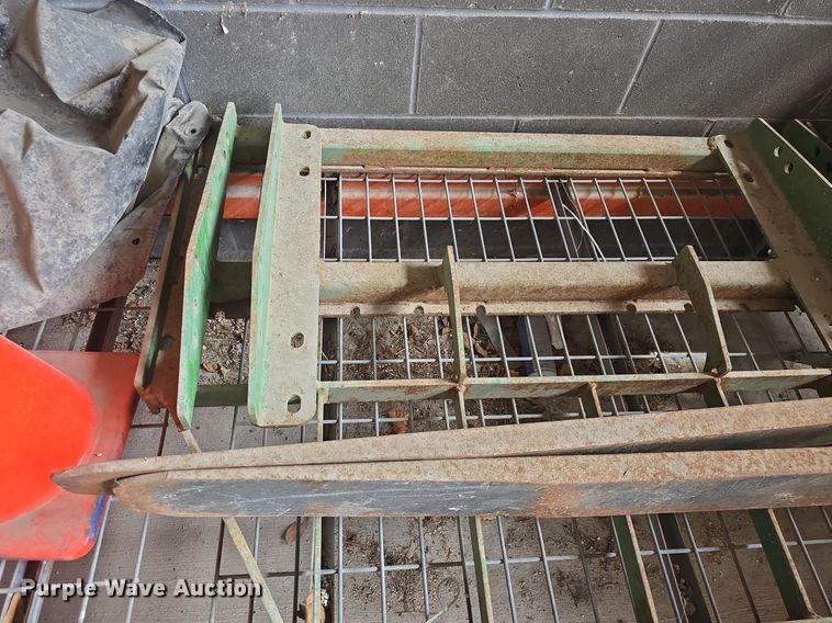 image for item DQ4574 2001 John Deere  790 MFWD tractor