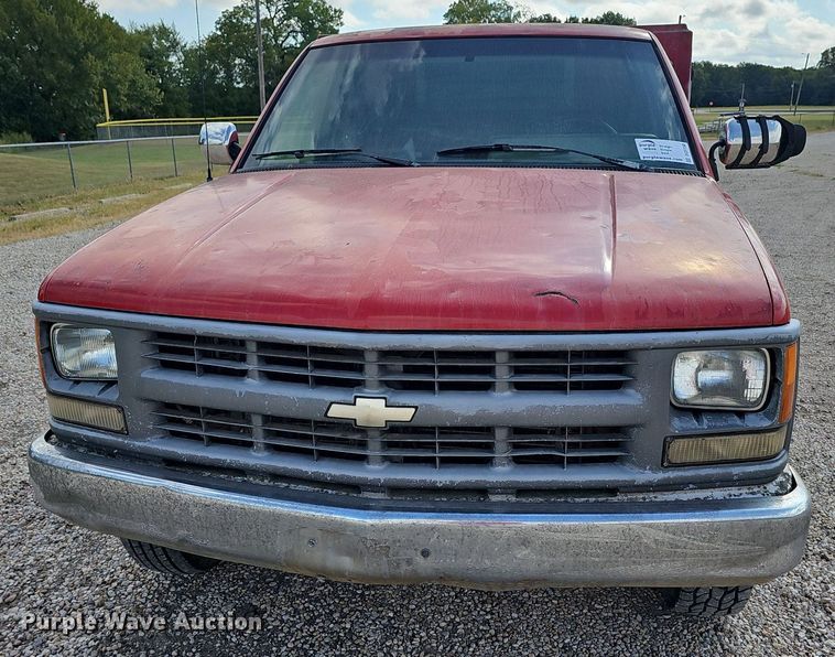 image for item DQ5150 1994 Chevrolet C2500 animal control pickup truck