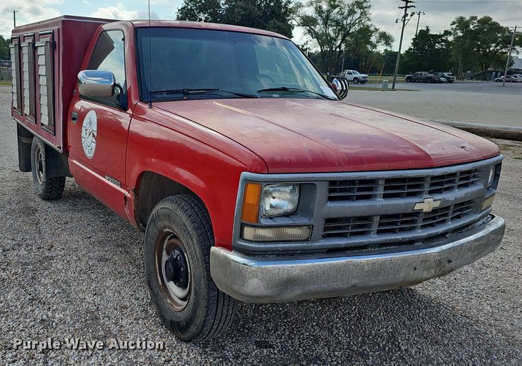 image for item DQ5150 1994 Chevrolet C2500 animal control pickup truck