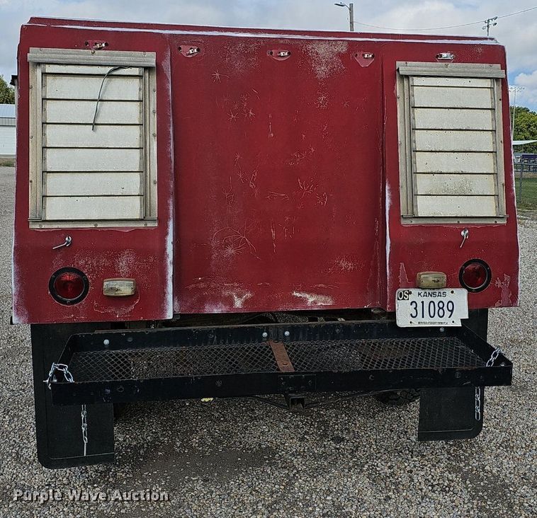 image for item DQ5150 1994 Chevrolet C2500 animal control pickup truck