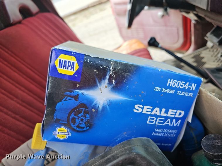 image for item DQ5150 1994 Chevrolet C2500 animal control pickup truck