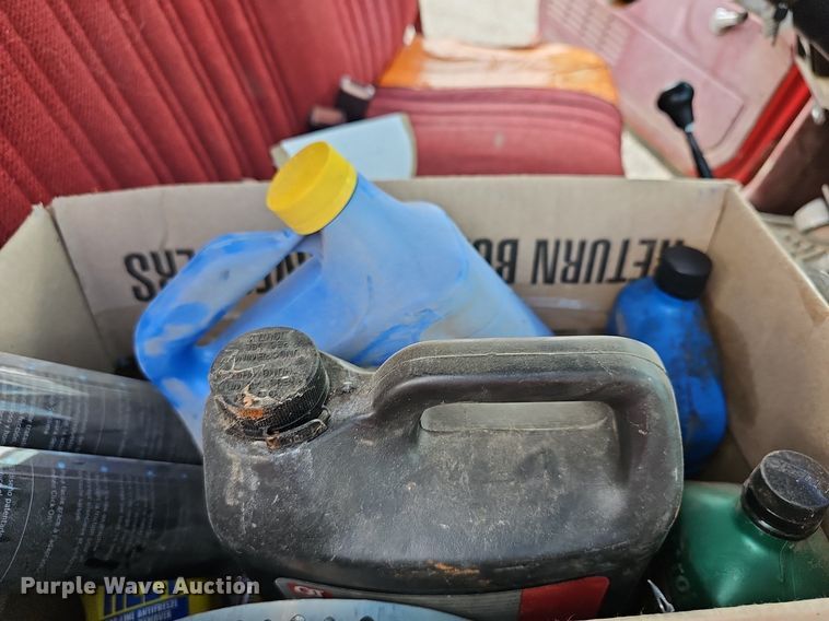 image for item DQ5150 1994 Chevrolet C2500 animal control pickup truck