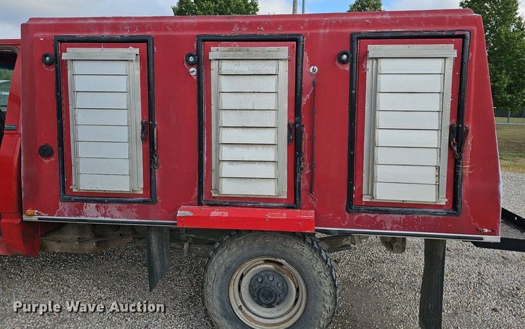 image for item DQ5150 1994 Chevrolet C2500 animal control pickup truck