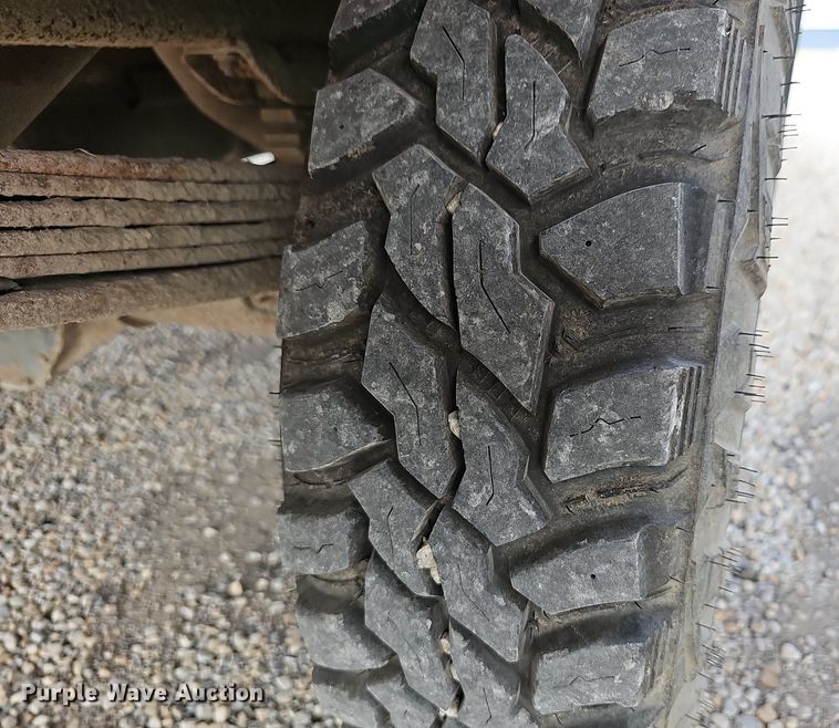 image for item DQ5150 1994 Chevrolet C2500 animal control pickup truck