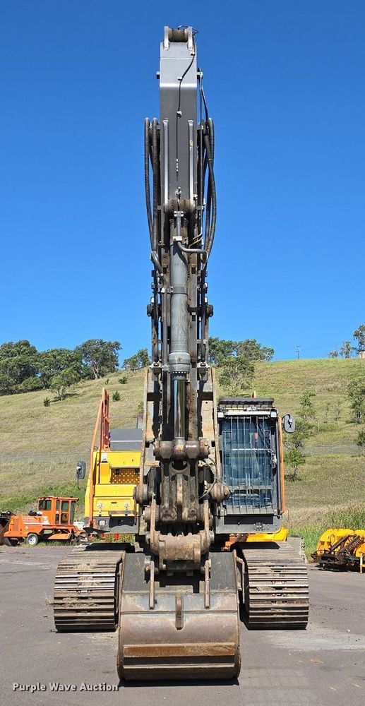image for item DR4470 2018 Volvo  EC350EL excavator
