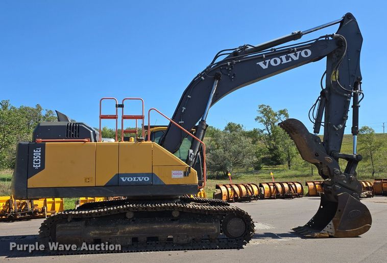 image for item DR4470 2018 Volvo  EC350EL excavator