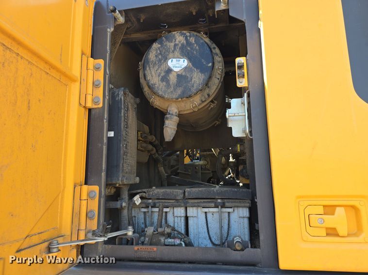 image for item DR4470 2018 Volvo  EC350EL excavator