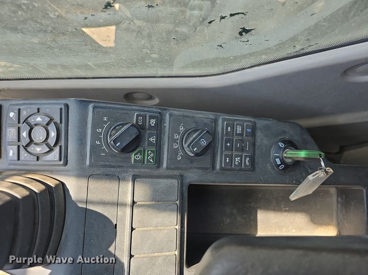 image for item DR4470 2018 Volvo  EC350EL excavator