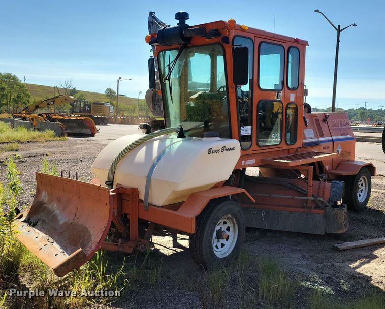 image for item DR4471 2011 Broce  RCT 350 broom