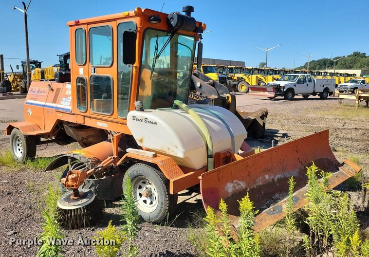 image for item DR4471 2011 Broce  RCT 350 broom