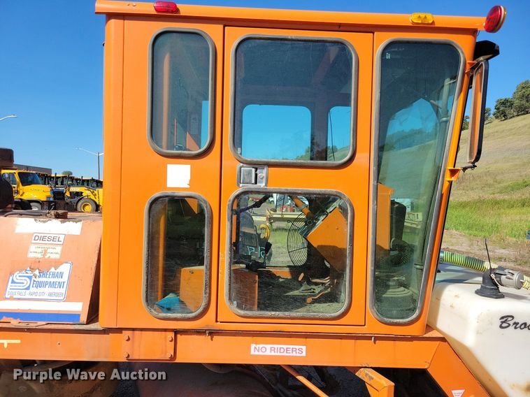 image for item DR4471 2011 Broce  RCT 350 broom