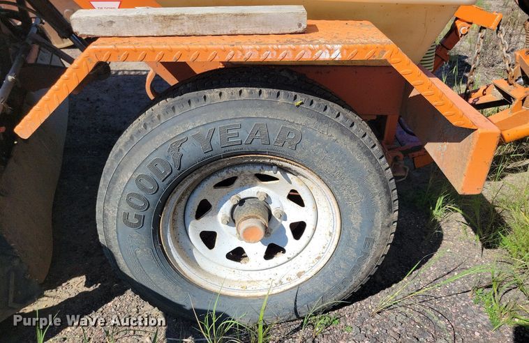 image for item DR4471 2011 Broce  RCT 350 broom