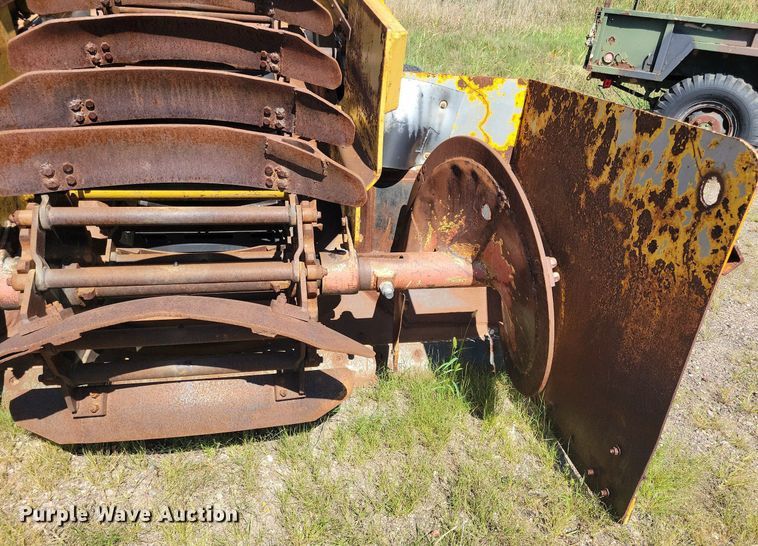 image for item DR4473 1980 Athey 7-12D windrow elevator