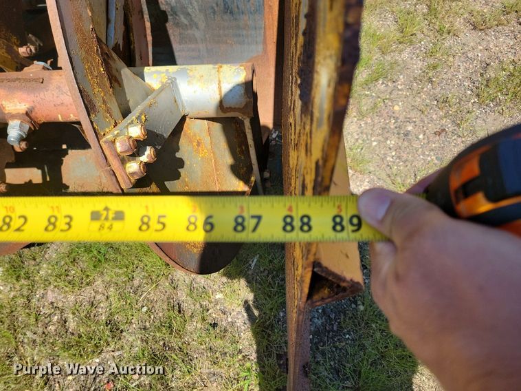 image for item DR4473 1980 Athey 7-12D windrow elevator