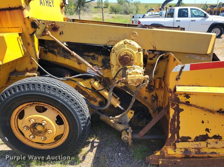 image for item DR4473 1980 Athey 7-12D windrow elevator