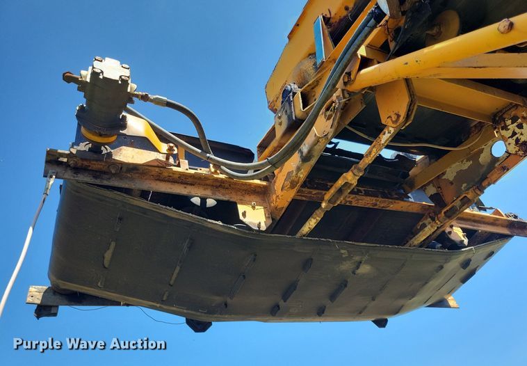 image for item DR4473 1980 Athey 7-12D windrow elevator