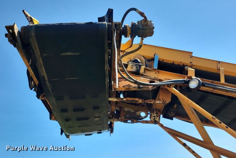 image for item DR4473 1980 Athey 7-12D windrow elevator